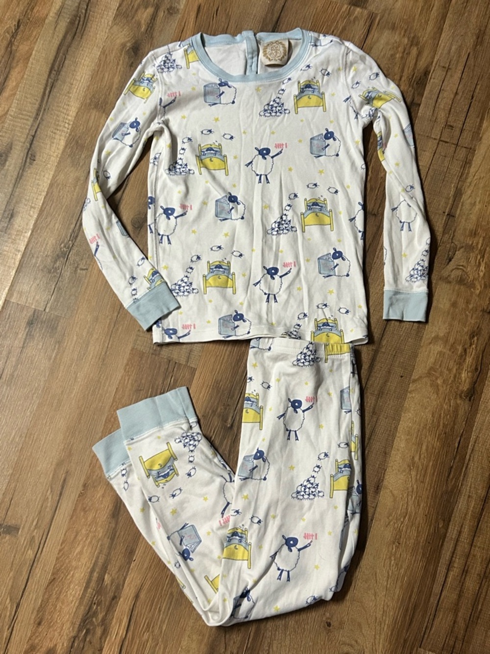 The Beaufort Bonnet Company , TBBC, Counting Sheep Pajama Set Size 10 Unisex.